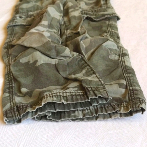 old navy camo straight leg cargo pants 2T unisex toddler - Picture 8 of 9